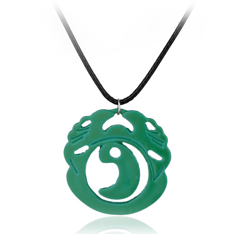 Retro Gaming Theme - Collana con Ciondolo Verde Lara Croft