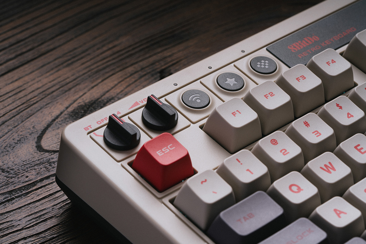 Tastiera meccanica retrò 8Bitd - Retro Pc Gaming recensione e prezzo